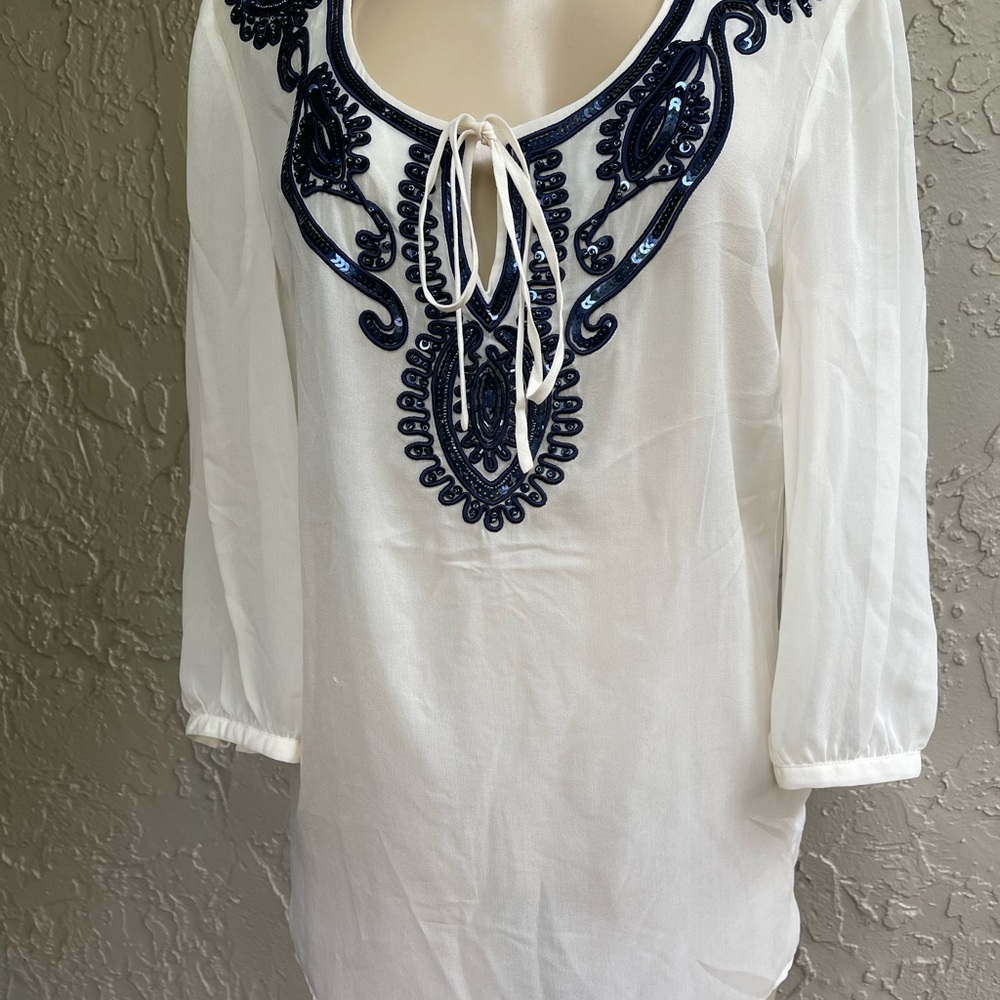 Banana Republic silk blouse size M white embroidered